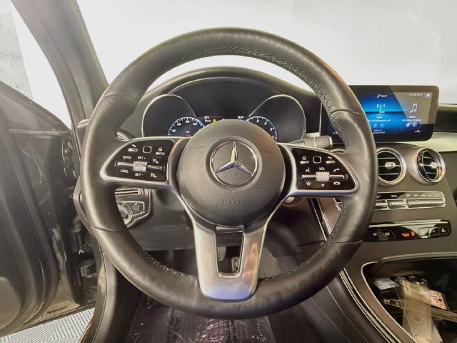 Used 2021 Mercedes-Benz GLC 300 4MATIC image 12