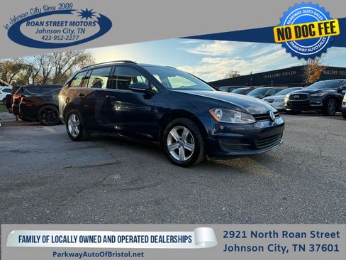 Used 2015 Volkswagen Golf TDI S image 1