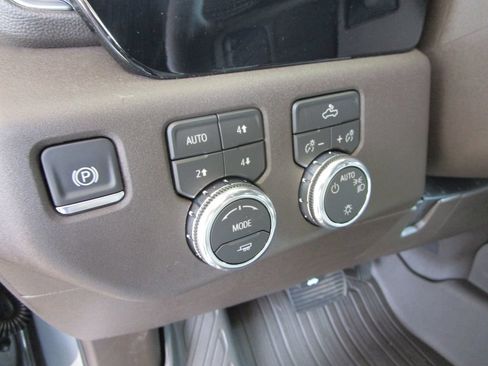 Used 2026 GMC Sierra 1500 SLE AWD/4WD image 34