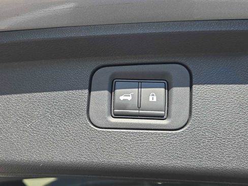 Certified 2025 INFINITI QX80 Sensory image 29