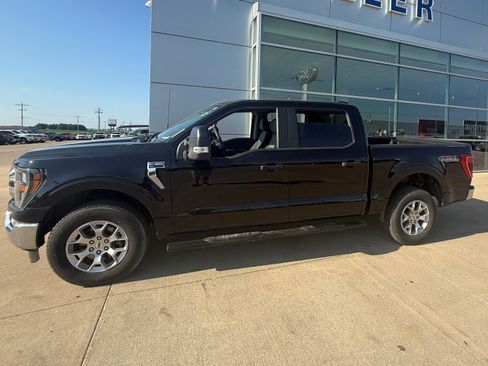 Used 2023 Ford F150 XLT w/ Trailer Tow Package AWD/4WD image 3