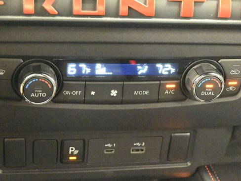 Certified 2025 Nissan Frontier PRO-4X AWD/4WD image 18