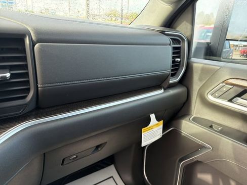 New 2026 Chevrolet Silverado 2500 LT w/ Z71 Chrome Sport Edition AWD/4WD image 23