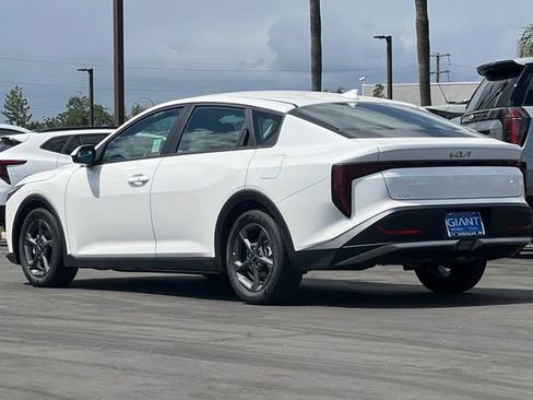 Used 2025 Kia K4 image 6