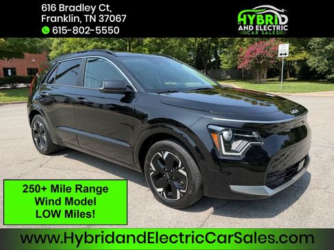 Used 2024 Kia Niro Wind FWD image 1
