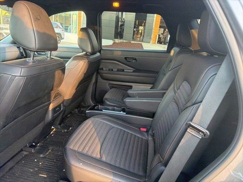 Used 2024 Nissan Pathfinder Rock Creek image 10