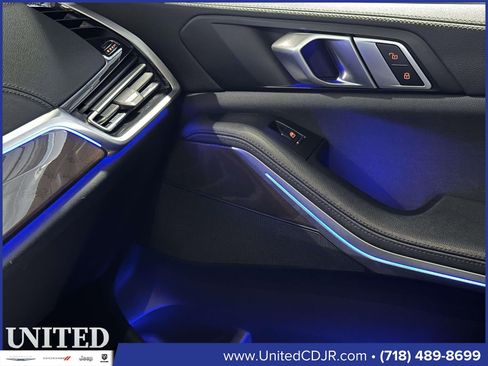Used 2022 BMW X5 xDrive40i w/ Climate Comfort Package image 22