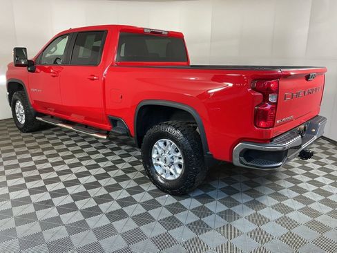Used 2024 Chevrolet Silverado 2500 LT AWD/4WD image 9