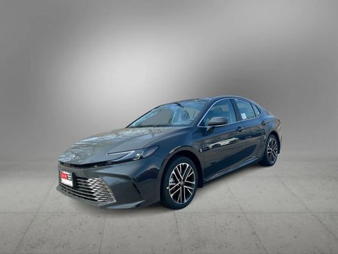 New 2026 Toyota Camry XLE w/ Premium Package AWD/4WD image 2