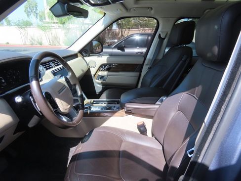 Used 2018 Land Rover Range Rover Supercharged AWD/4WD image 10