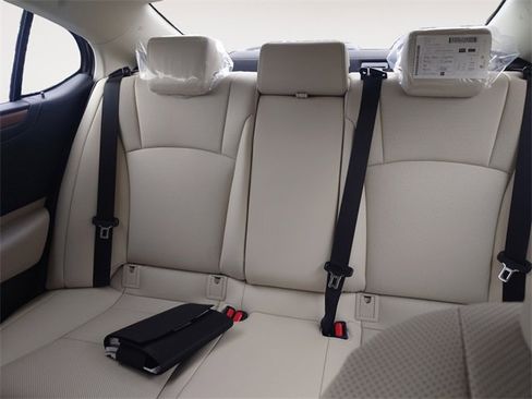 New 2025 Lexus ES 350 w/ Premium Package image 13