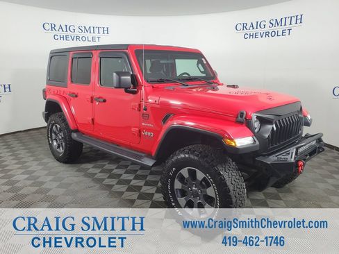 Used 2019 Jeep Wrangler Unlimited Sahara w/ Cold Weather Group AWD/4WD image 7