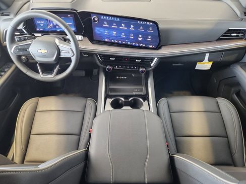 New 2025 Chevrolet Suburban Premier image 20