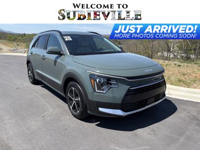 Used 2025 Kia Niro EX
