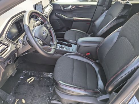 Certified 2025 Ford Escape ST-Line FWD image 15