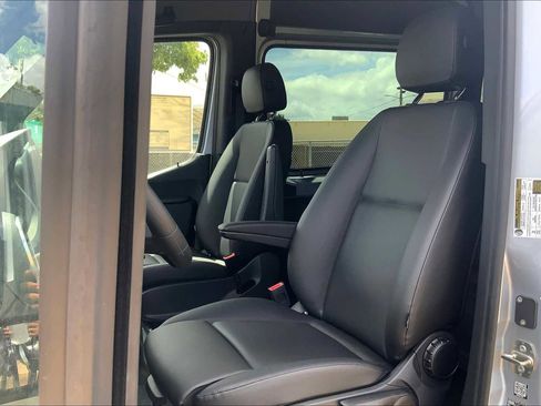 New 2025 Mercedes-Benz Sprinter 2500 image 19