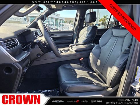 Certified 2024 Jeep Wagoneer L Series III w/ Flexible Seating Group image 26