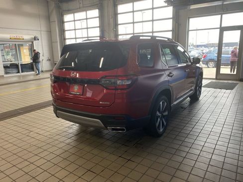 Used 2023 Honda Pilot Touring image 19