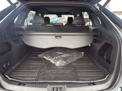 Used 2024 Ford Edge ST-Line w/ Cargo Accessory Package AWD/4WD image 21