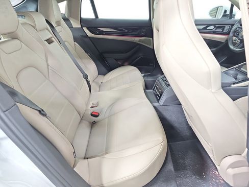 Certified 2025 Porsche Panamera 4 AWD/4WD image 26