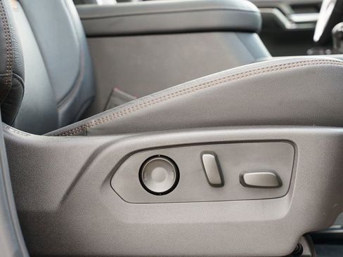 Used 2024 GMC Sierra 1500 AT4 image 29