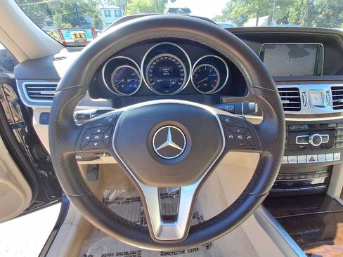 Used 2015 Mercedes-Benz E 350 4MATIC Sedan image 22
