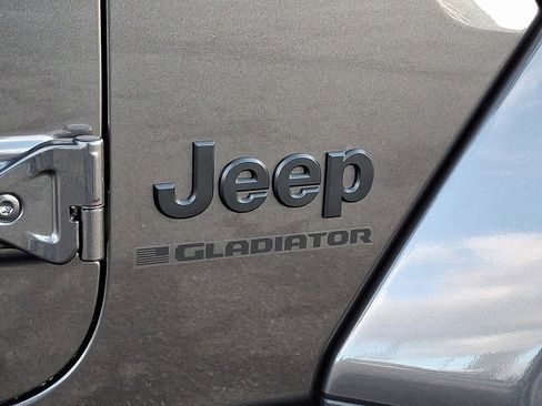 New 2026 Jeep Gladiator Willys image 14