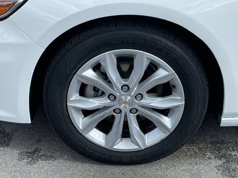 Used 2025 Chevrolet Malibu LT FWD image 31