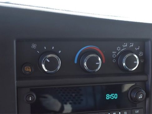 New 2025 Chevrolet Express 2500 Work Van w/ Driver Convenience Package image 23