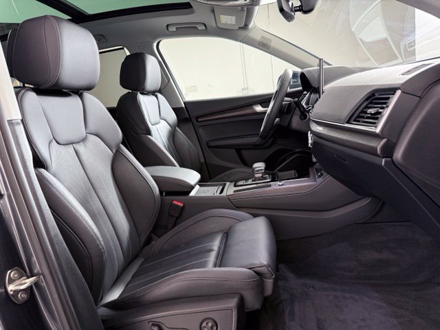 Certified 2024 Audi Q5 2.0T Prestige AWD/4WD image 25
