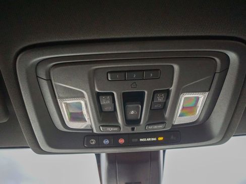 Used 2020 Chevrolet Silverado 2500 High Country w/ Z71 Off-Road Package image 33