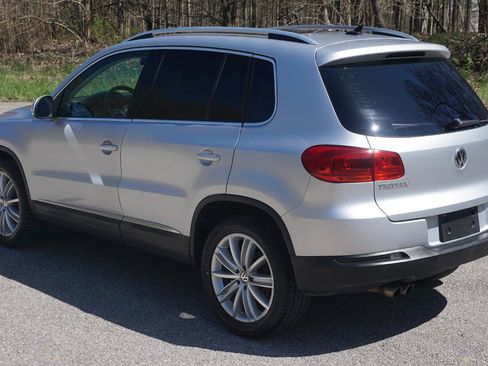 Used 2015 Volkswagen Tiguan SEL FWD image 3