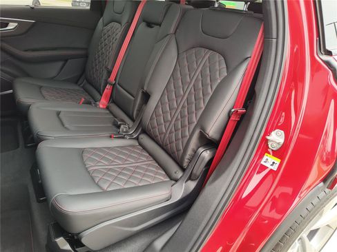 Used 2026 Audi Q7 3.0T Prestige AWD/4WD image 28