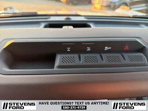 Used 2023 Ford Bronco Outer Banks image 33