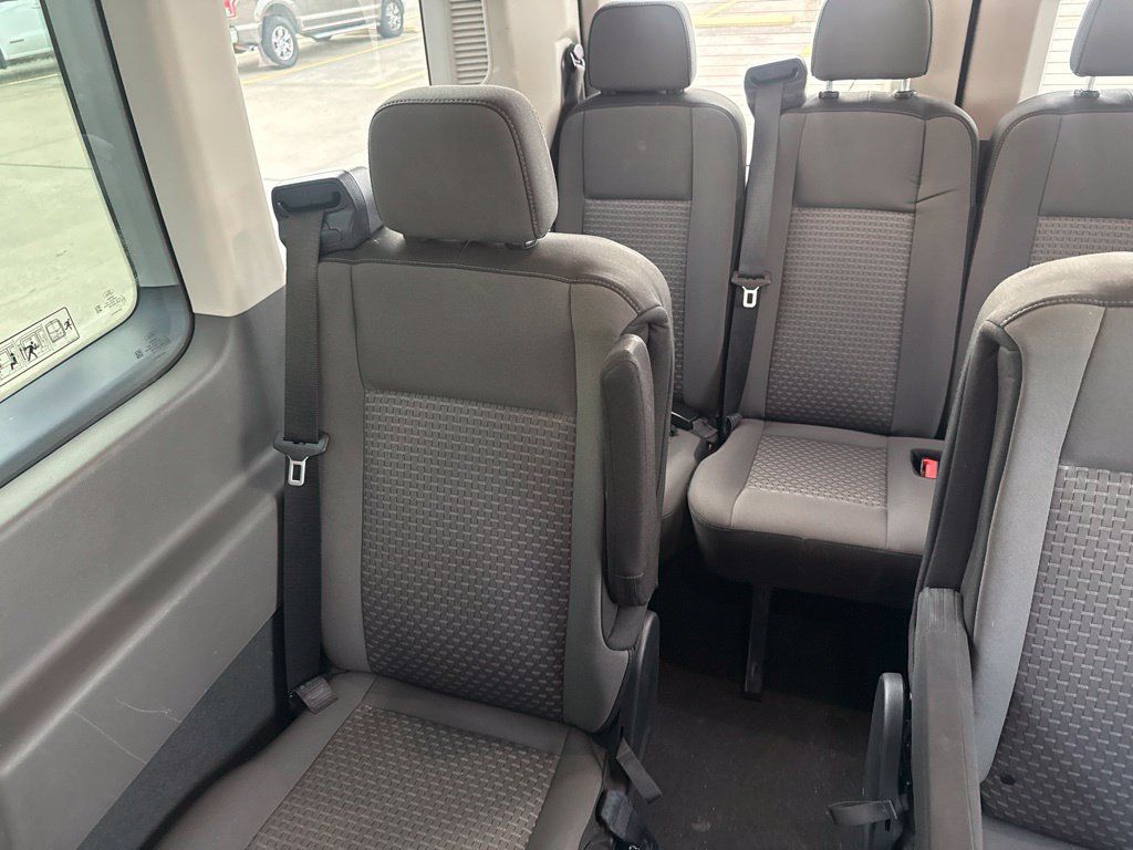 Used 2024 Ford Transit 350 XLT RWD image 7