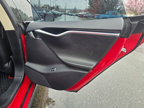 Used 2013 Tesla Model S Performance image 14