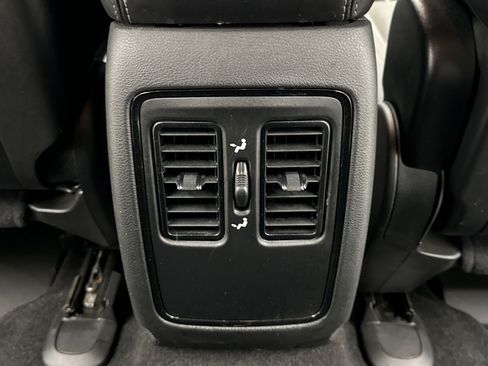 Used 2021 Dodge Durango GT w/ Blacktop Package AWD/4WD image 17