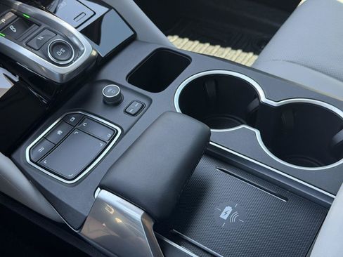 Certified 2024 Acura MDX FWD w/ Technology Package image 9