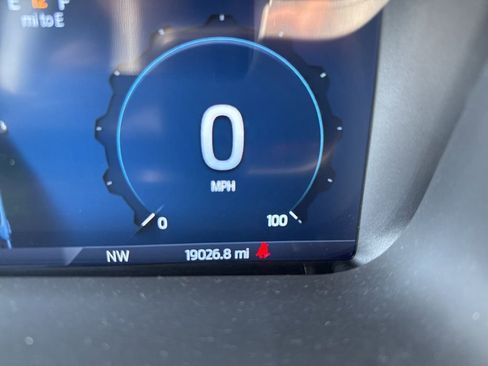 Used 2025 Ford F350 Lariat w/ Camper Package image 16