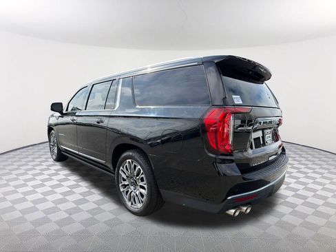 Used 2023 GMC Yukon XL Denali Ultimate image 7