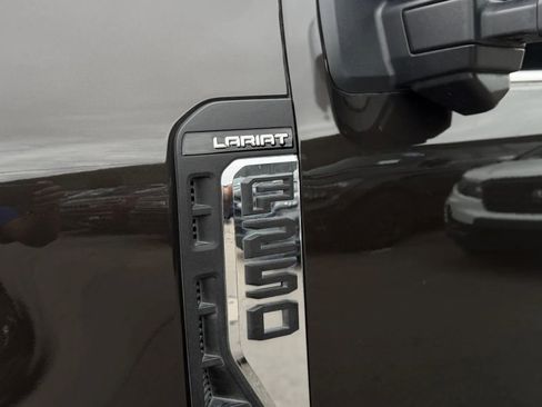 Used 2024 Ford F250 Lariat w/ Lariat Ultimate Package AWD/4WD image 28