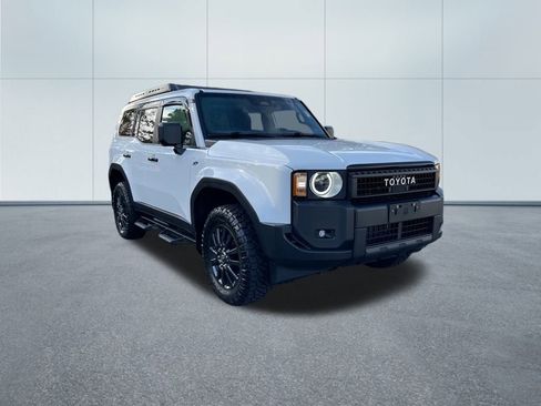 Certified 2025 Toyota Land Cruiser image 4