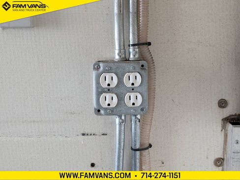 Used 2015 Ford F550 2WD Regular Cab Super Duty image 18