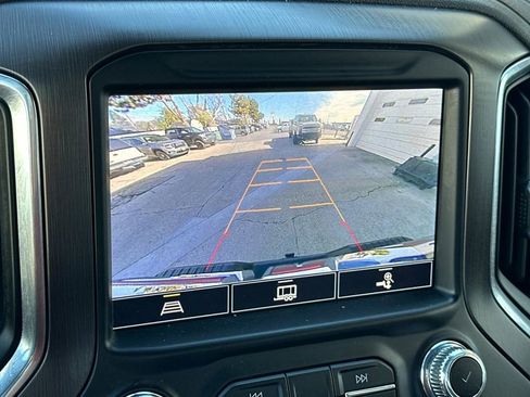 Used 2022 GMC Sierra 2500 AT4 image 19