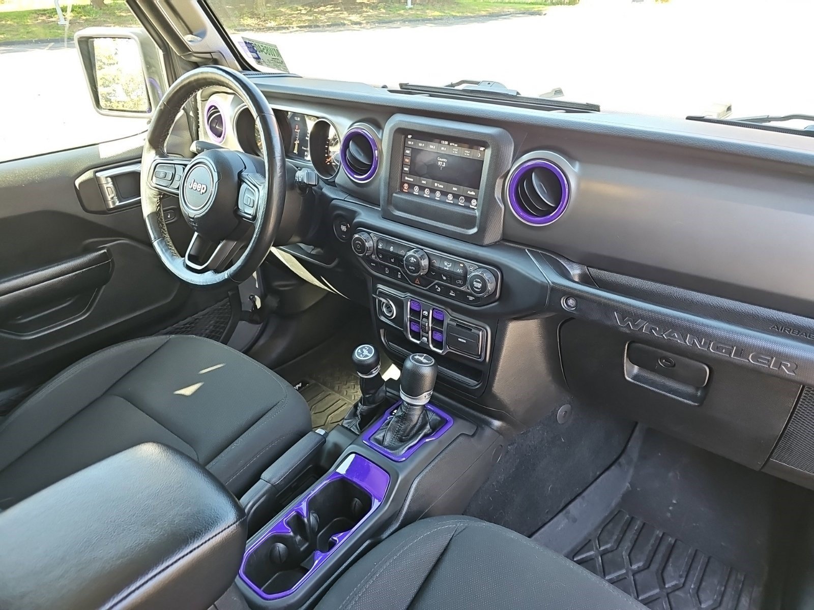 Used 2021 Jeep Wrangler Unlimited Sport AWD/4WD image 13