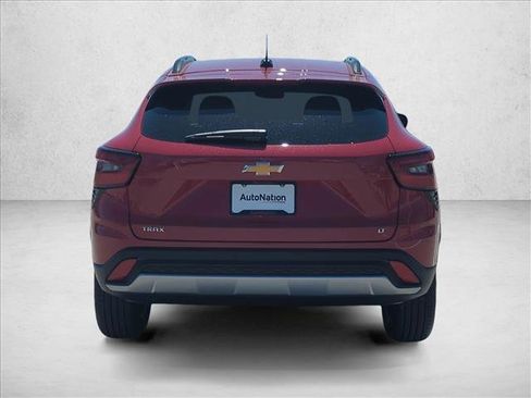 New 2026 Chevrolet Trax LT w/ Driver Confidence Package image 8