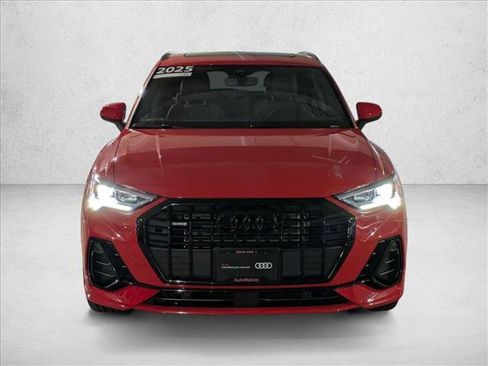 Certified 2025 Audi Q3 2.0T Premium image 2
