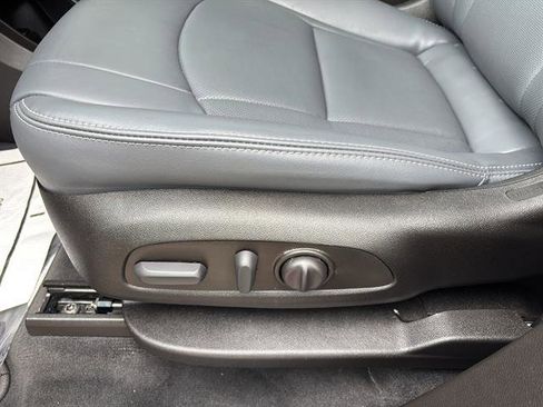 Used 2023 Buick Enclave Essence w/ Experience Buick Package image 12