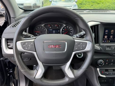 Used 2024 GMC Terrain SLE AWD/4WD image 15