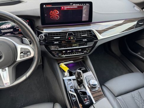 Used 2023 BMW M550i xDrive w/ Executive Package AWD/4WD image 14